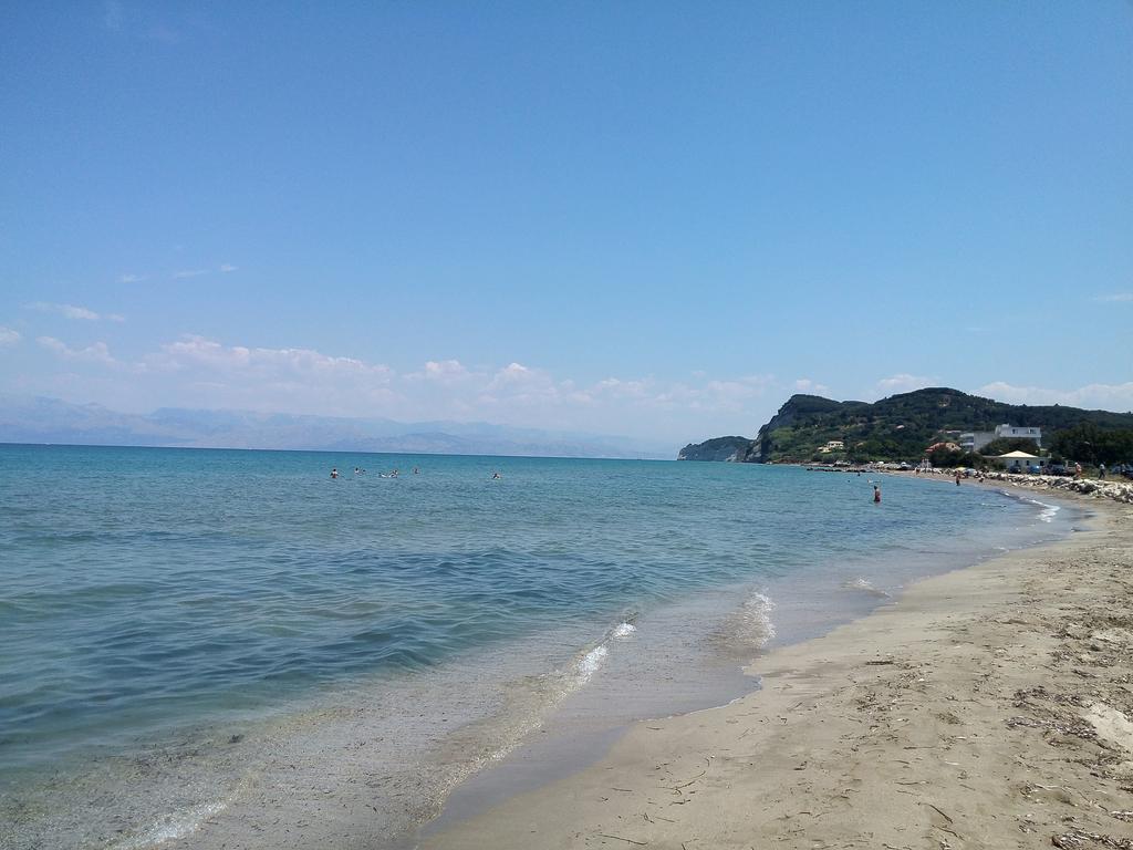 Beautiful Nearby Beach House With Garden, Private Pool And Large Yard Σιδάρι Εξωτερικό φωτογραφία